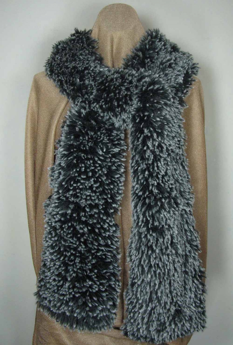 Scarf in Black Silver Tipped Faux Fur